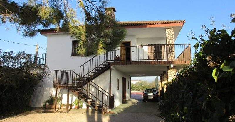 Chalet en venta de dos plantas