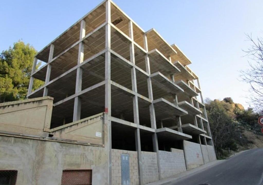 EDIFICIO EN CONSTRUCCIÓN EN TORTOSA_1