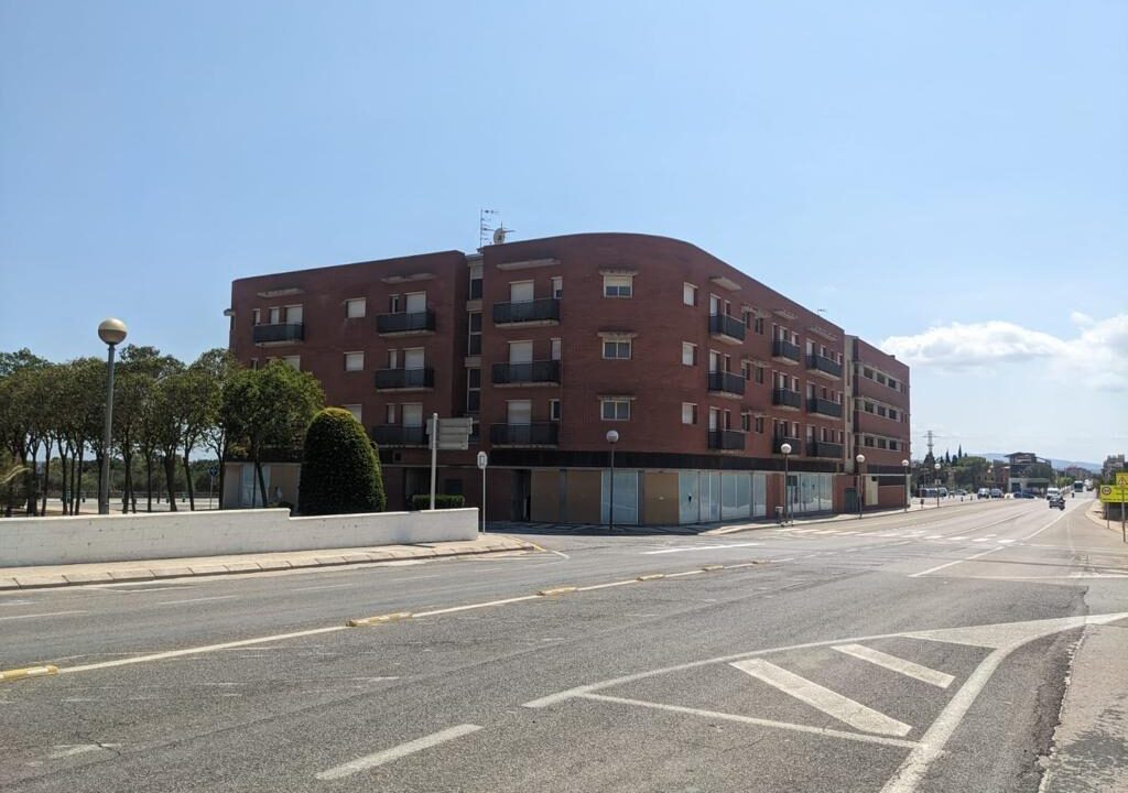 EDIFICIO EN VENTA EN L'ALDEA