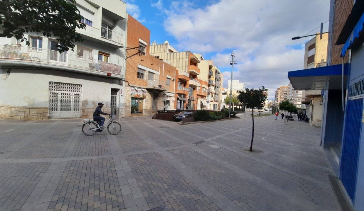 EDIFICIO PLURIFAMILIAR EN RENTABILIDAD_3