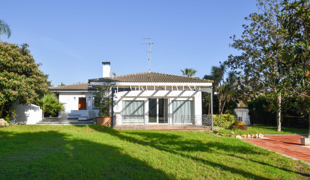 ENCANTADORA VILLA EN CAMBRILS CON PISCINA Y JARDÍN PRIVADO_5