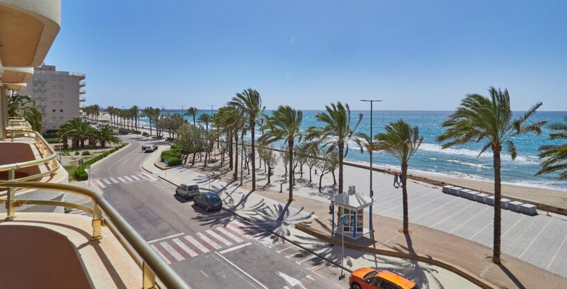 Exclusivo Piso en Primera Línea de Mar con Espectaculares Vistas a la Playa de Mas Mel_1