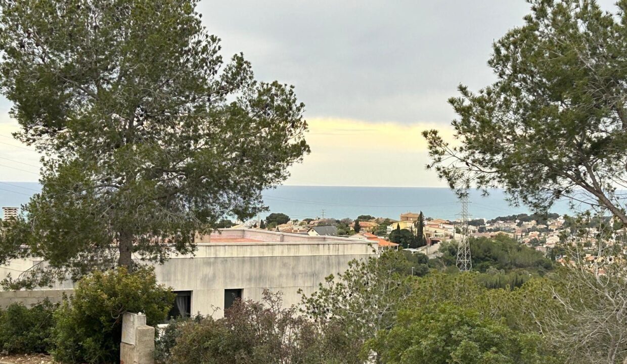 Gran solar con vistas al mar en Segur de Calafell_1