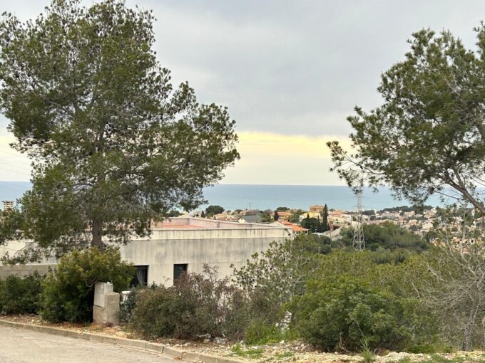 Gran solar con vistas al mar en Segur de Calafell_1