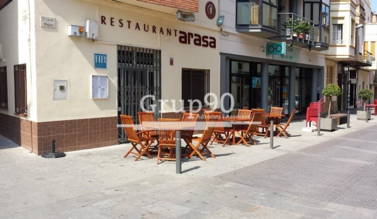 Hostal-Restaurante en la plaza del pueblo_3