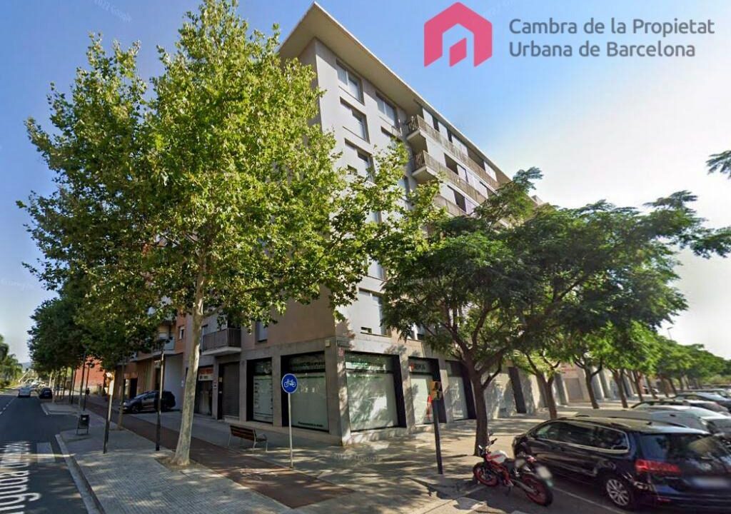 Inmueble de 110 m2 a la venta en Migjorn y con parking incluido._1