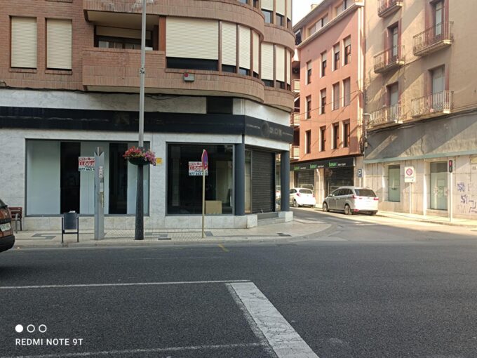 LOCAL COMERCIAL DE 180m2 AL CENTRE DE TORTOSA_1