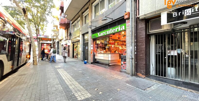 LOCAL COMERCIAL DE 196M². EXCELENTE LOCALIZACIÓN!!_1