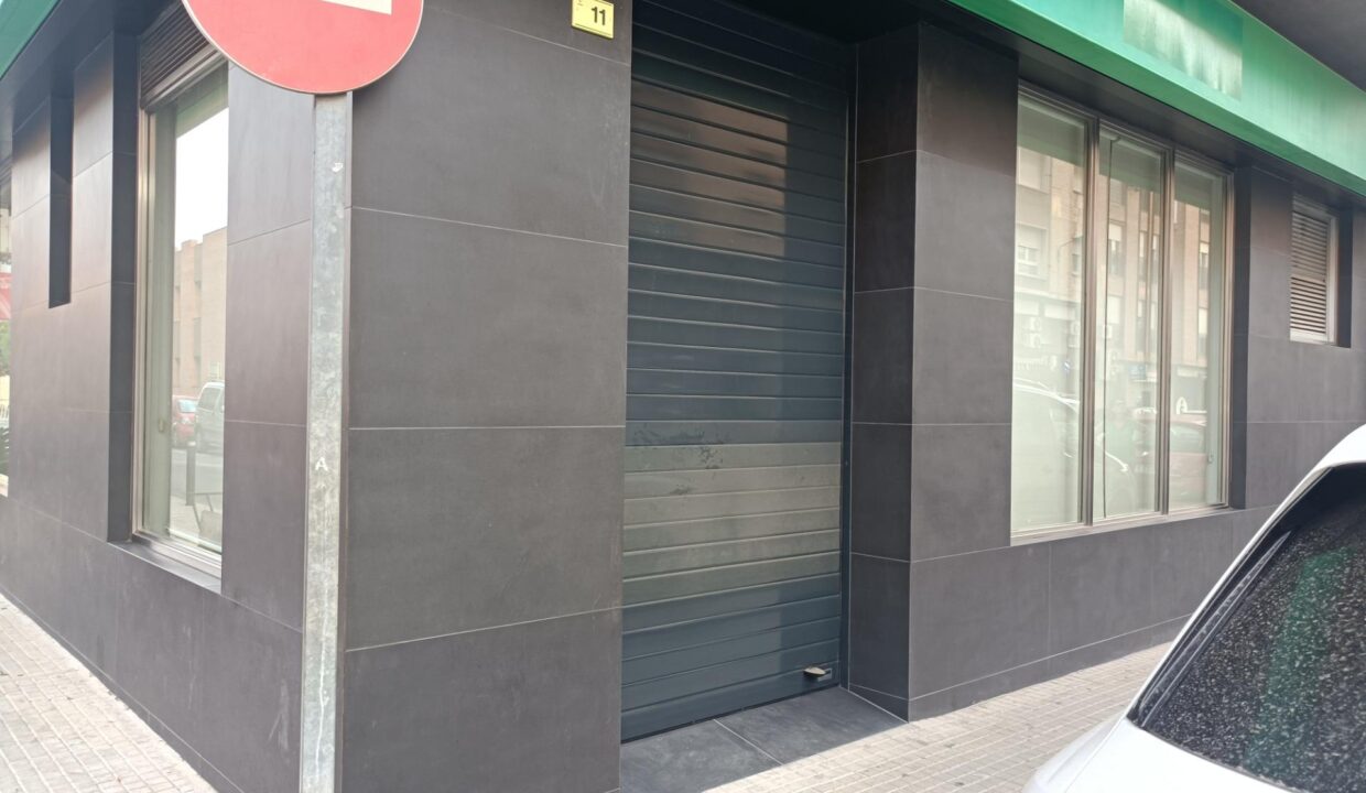 LOCAL COMERCIAL EN FERRERIES DE 95m2_5