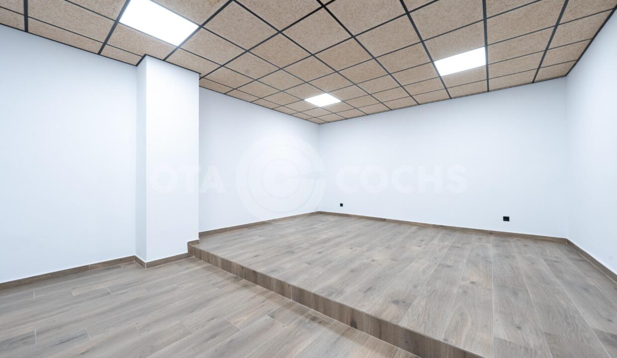 LOCAL COMERCIAL EN VENTA DE 200 M2 EN PERE CEREMONIOS DE REUS_2