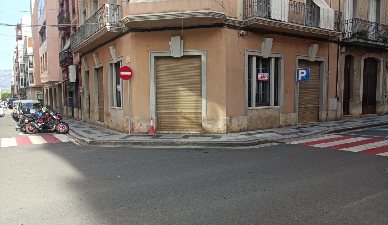 LOCAL COMERCIAL EN VENTA EN EL CENTRO DE TORTOSA_2