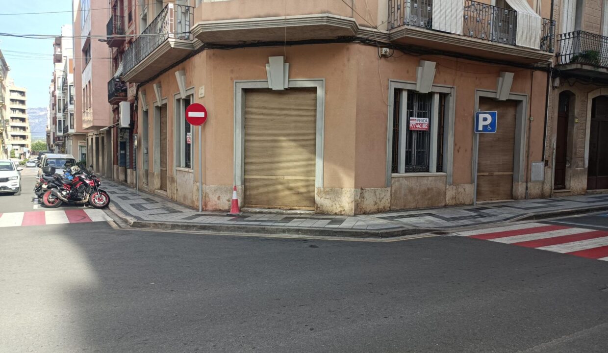 LOCAL COMERCIAL EN VENTA EN EL CENTRO DE TORTOSA_1