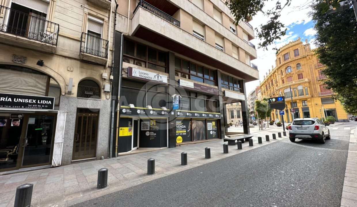 LOCAL PARA NEGOCIO DE 2 PLANTAS EN PLAZA CATALUNYA DE REUS-   ALQUILER 4.000€_2