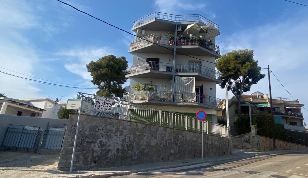 LOCAL/APARTAMENTO  EN VENTA EN SEGUR DE CALAFELL_1