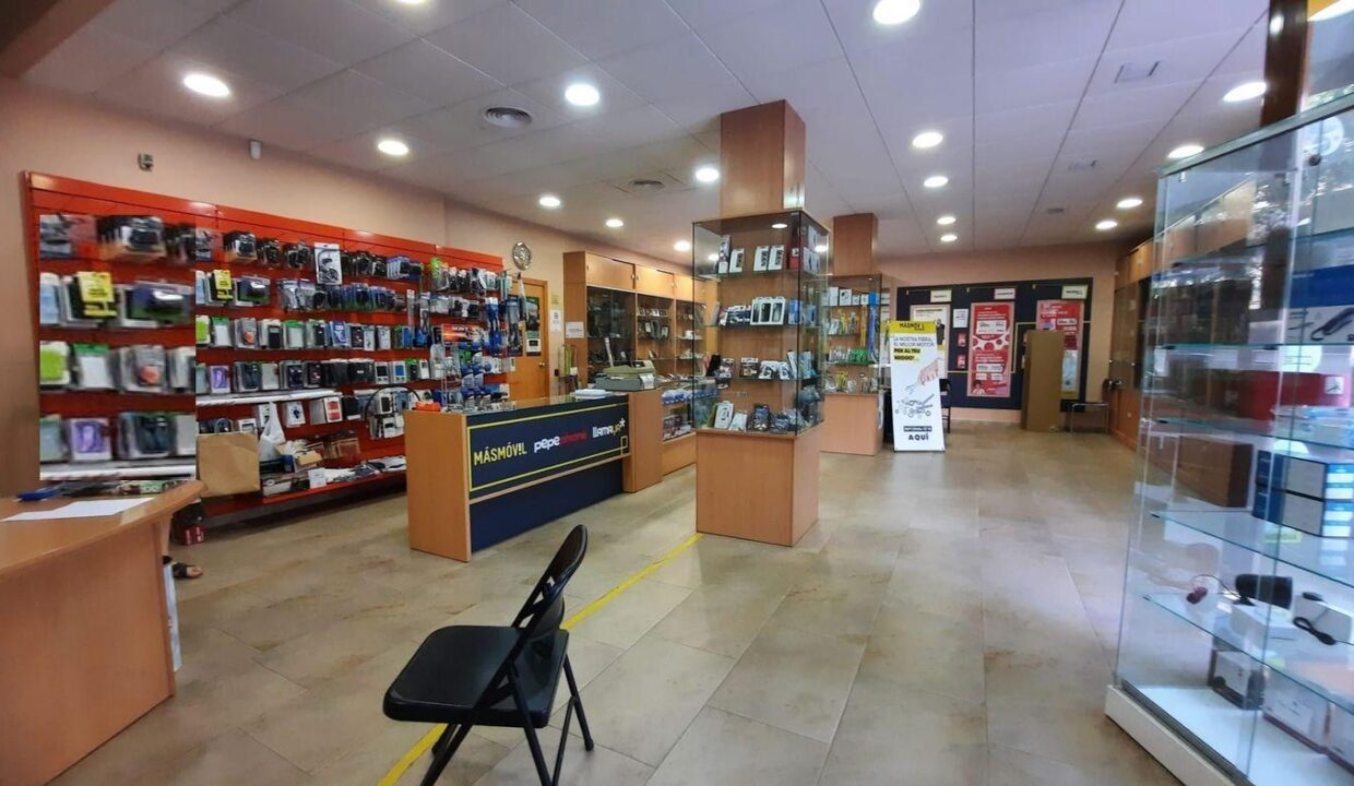 Local comercial de 149 m2._1