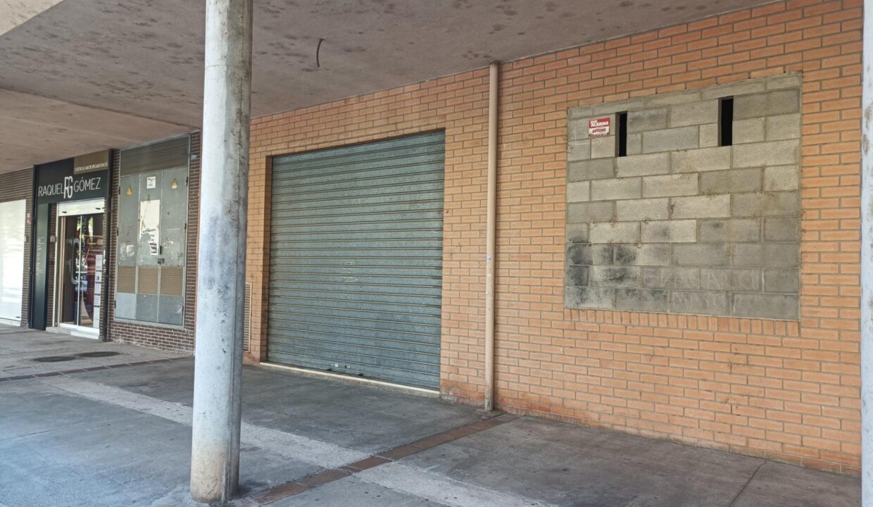 Local comercial en la zona de Voraparc de 170m2_2