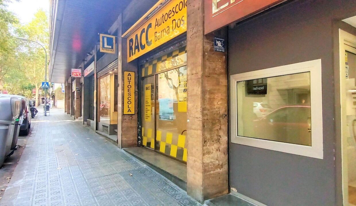 Local comercial en venta o alquiler en calle Santaló