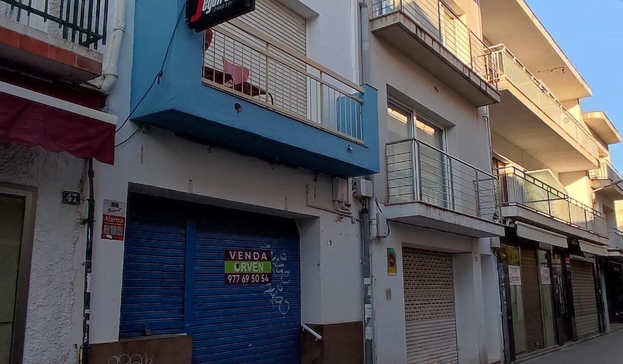 Local comercial y  piso con  derecho de vuelo de 3 pisos más_4