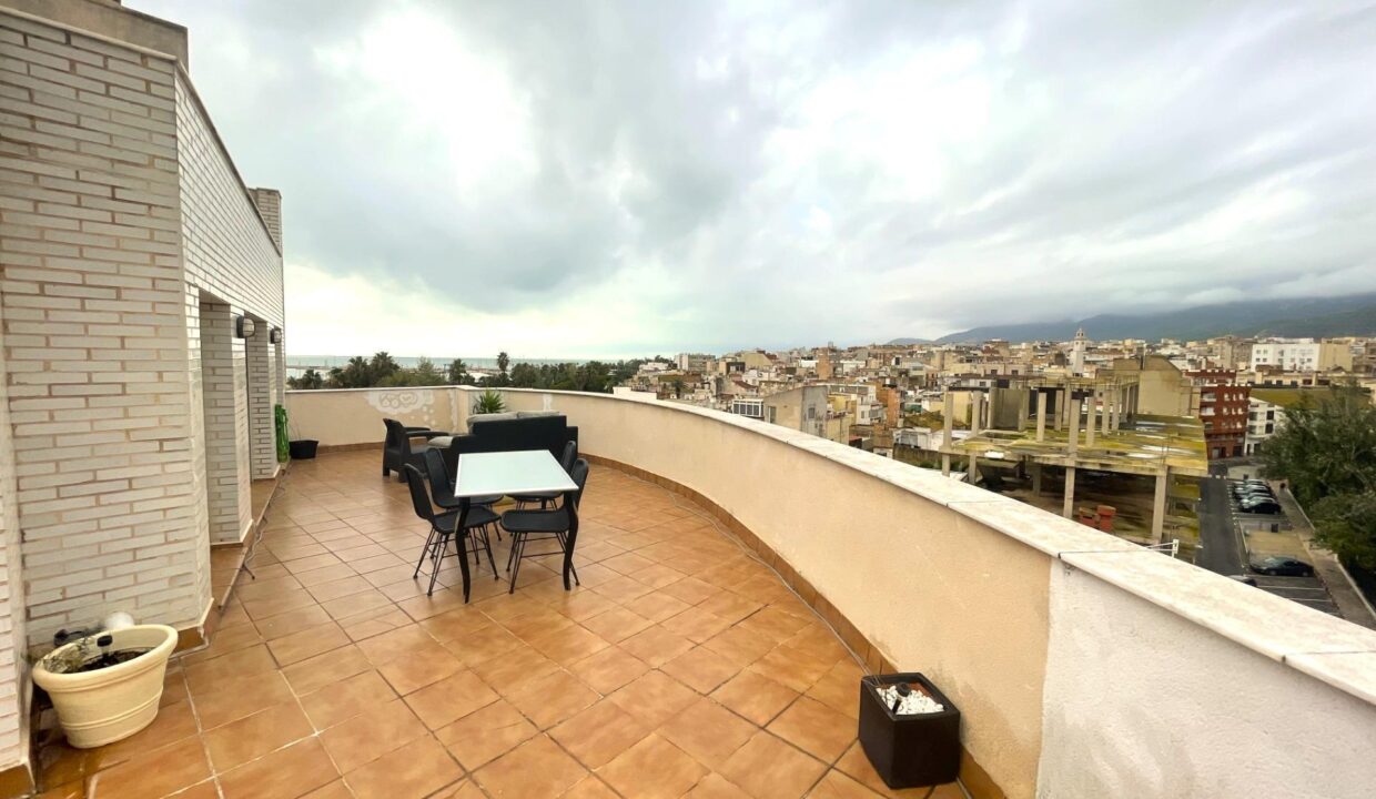 Lujoso Ático con Panorámicas Vistas al Mar y Montaña en La Ràpita_4