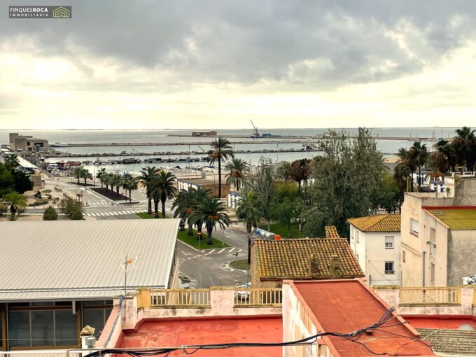 Lujoso Ático con Panorámicas Vistas al Mar y Montaña en La Ràpita_1