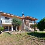 Magnifica casa con gran jardín en el centro de Segur de Calafell_1