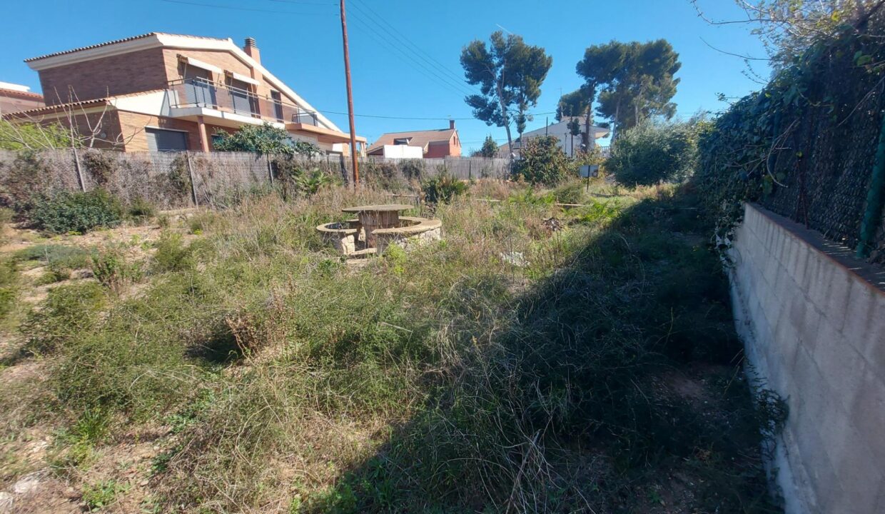 Magnifico terreno edificable en el centro de Segur de Calafell_5