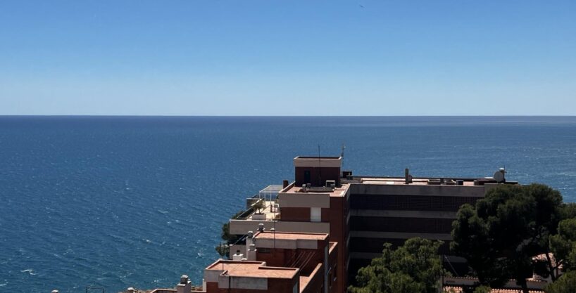 Maravillosa Vivienda con Vistas al Mar en Cap Salou: Un Refugio de Tranquilidad_1