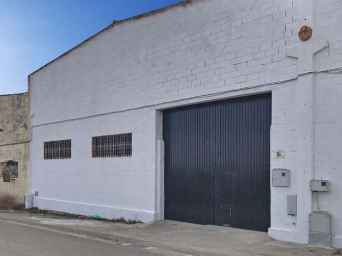 Nave Industrial en Venta en Els Garidells