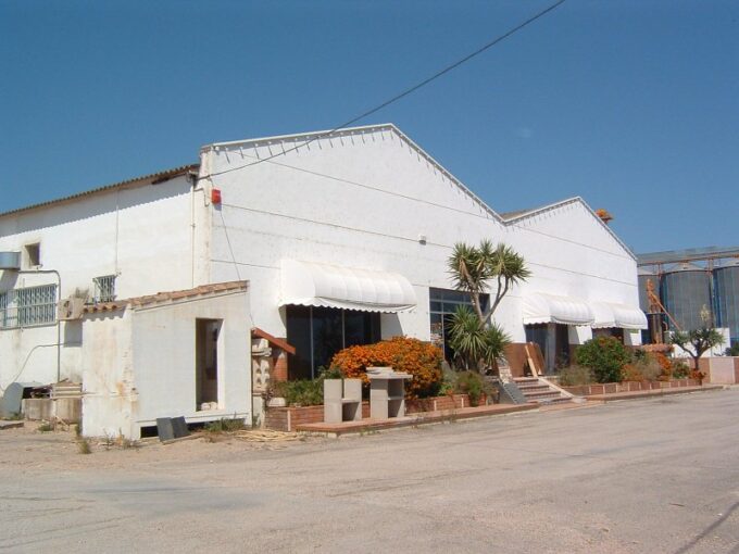 Nave industrial en L' Aldea - Rent. 4% anual_1