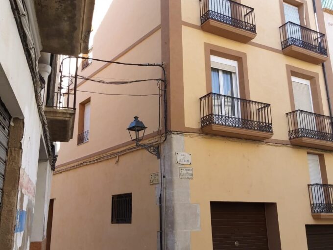 OPORTUNIDAD GRAN CASA DE PUEBLO EN EL CENTRO DE MORA D´EBRE CON VISTAS AL RIO._1