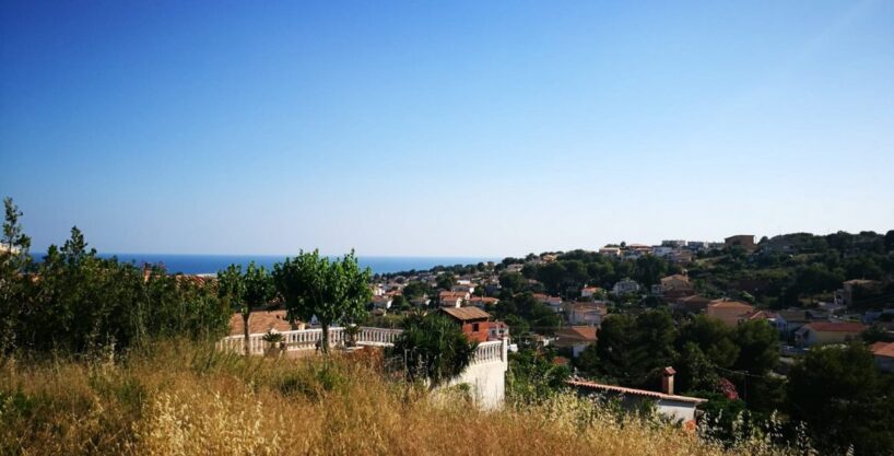 OPORTUNIDAD!!! TERRENO CON PARCELA DE 1.300M CON VISTAS AL MAR_1