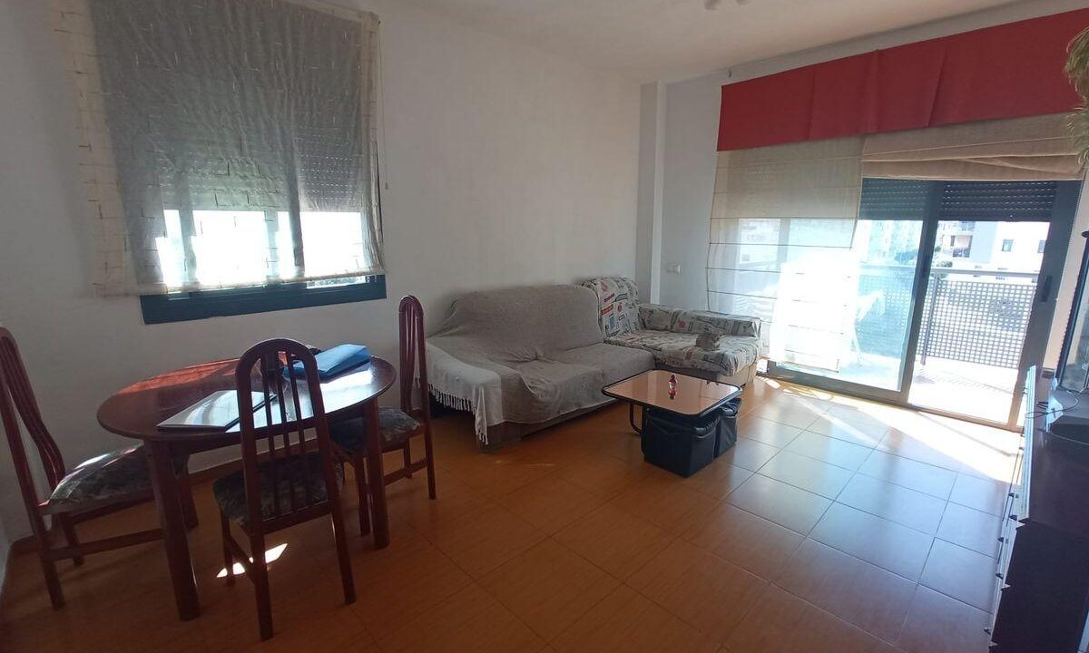 PISO DE 3 DORMITORIOS CON ZONA COMUNITARIA Y PISCINA_4