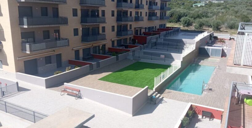 PISO DE 3 DORMITORIOS CON ZONA COMUNITARIA Y PISCINA_1