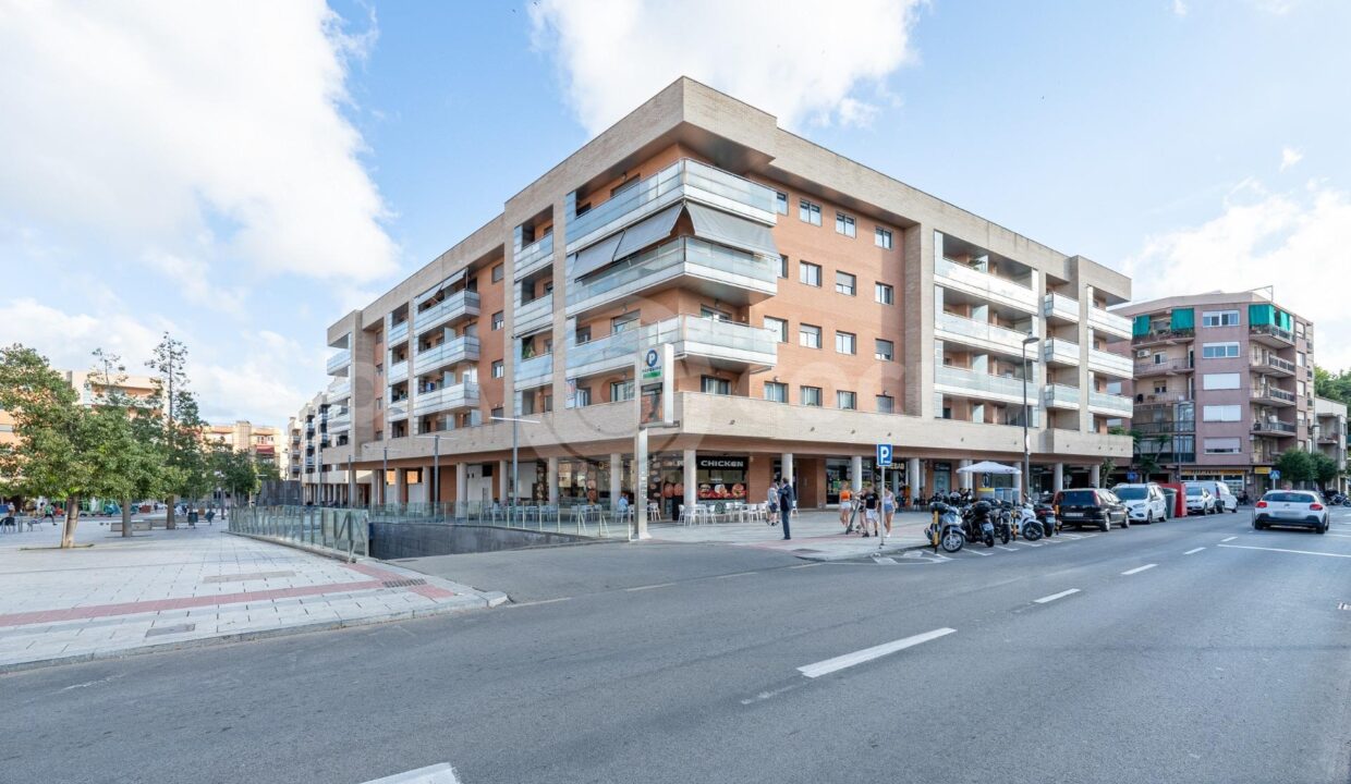 PISO DE 3 HABITACIONES CON ASCENSOR  EN LA PLAZA DE LA CULTURA DE LA PAU_1