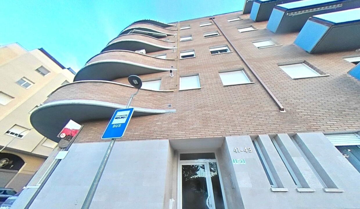 PLANTA BAJA A LA VENTA EN VENDRELL_1