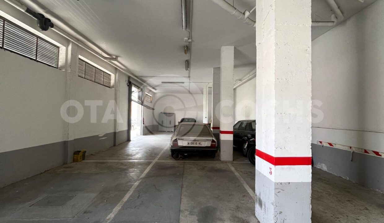 PLAZA DE PARKING PARA COCHE EN CALLE PERE BENAVENT MIGJORN DE REUS_2