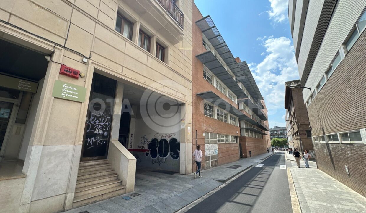 PLAZA DE PARKING PARA COCHE EN ZONA CARRER SANT JOAN DE REUS_5