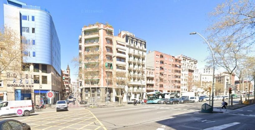 Piso con inquilino en venta en Gran Vía de les Corts Catalanes_1