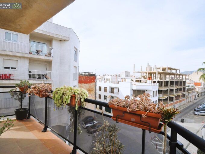 Piso de 5 habitaciones y 3 baños situado en la Zona d'Horta Vella_1