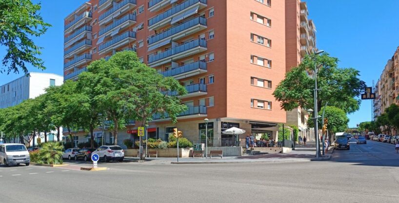 Plaza de garaje en Av. Catalunya_1