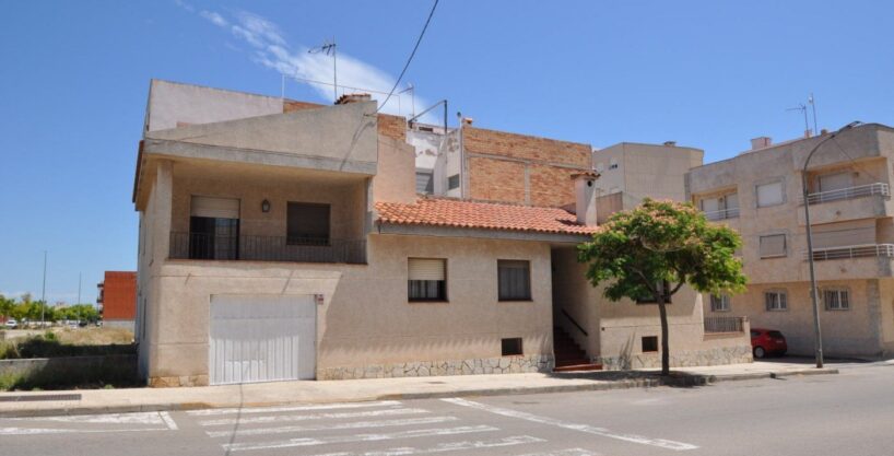 Preciosa Casa de 5 Dormotorios en la mejor zona de Sant Carles de la Rapita_1