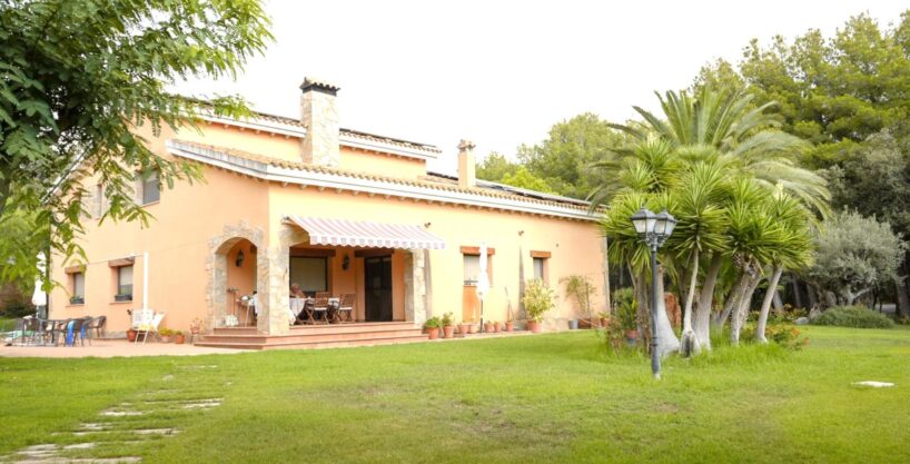 Preciosa Masia con 27.000 m2 situada en Banyeres del Penedes_1