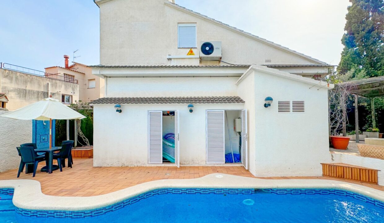 Preciosa casa ideal para una gran familia ubicada cerca de la Playa