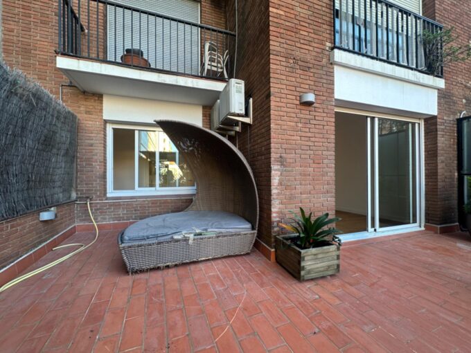 Preciosa planta baja con jardin de 50 m2 con 3 habitaciones 2 baños_1