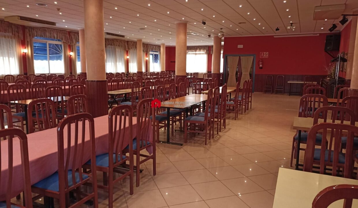 RESTAURANTE EN VENTA EN FUNCIONAMIENTO ACTIVO EN LA RAPITA_1