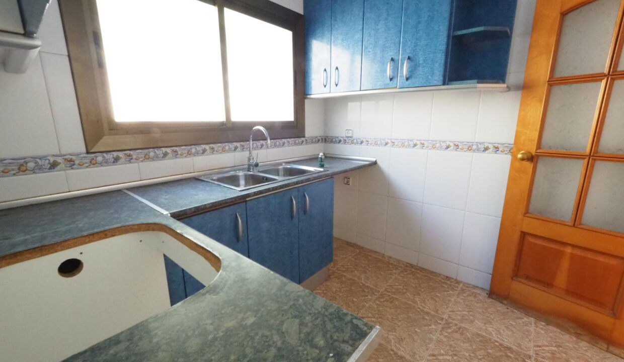 SE VENDE CASA ADOSADA EN CUNIT