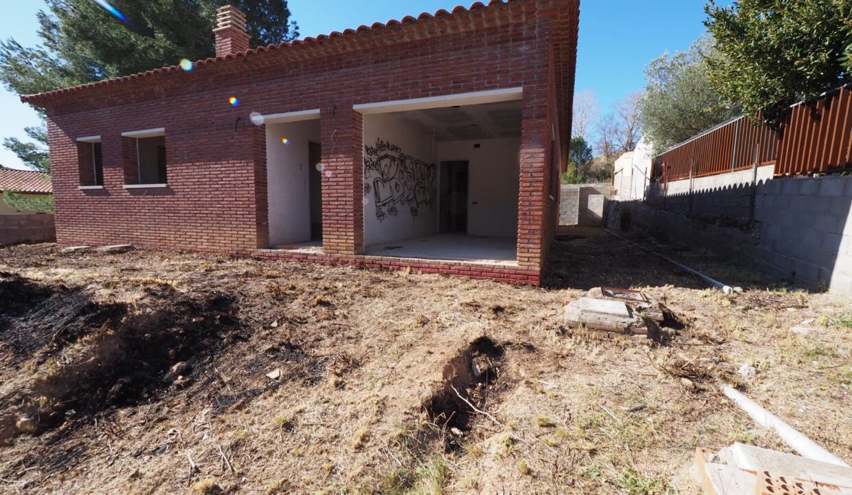 SE VENDE CASA EN EL MONTMELL