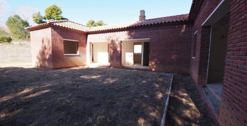 SE VENDE CASA EN EL MONTMELL