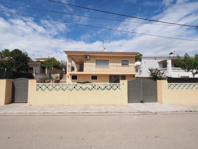 SE VENDE CASA EN LA BISBAL DEL PENEDES