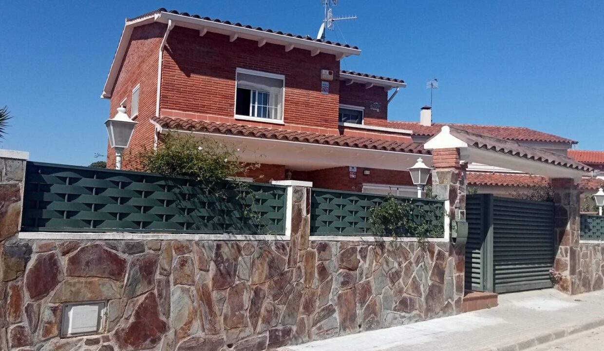 SE VENDE CHALET EN RODA DE BARA MAR_2